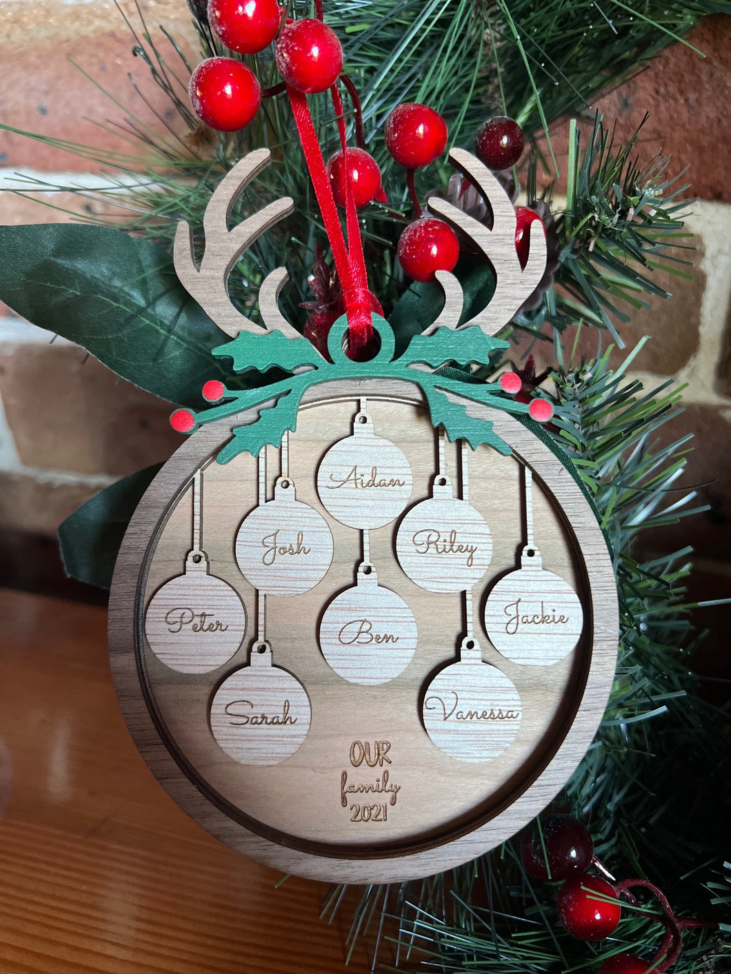 Reindeer family name ornament