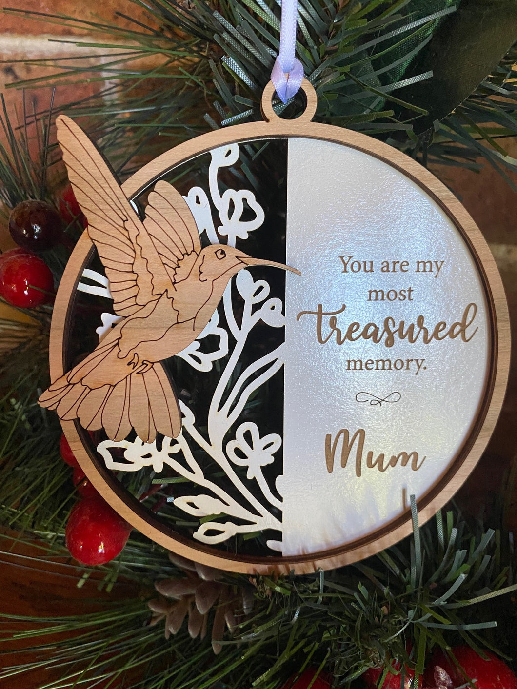 Personalised memorial ornament with hummingbird